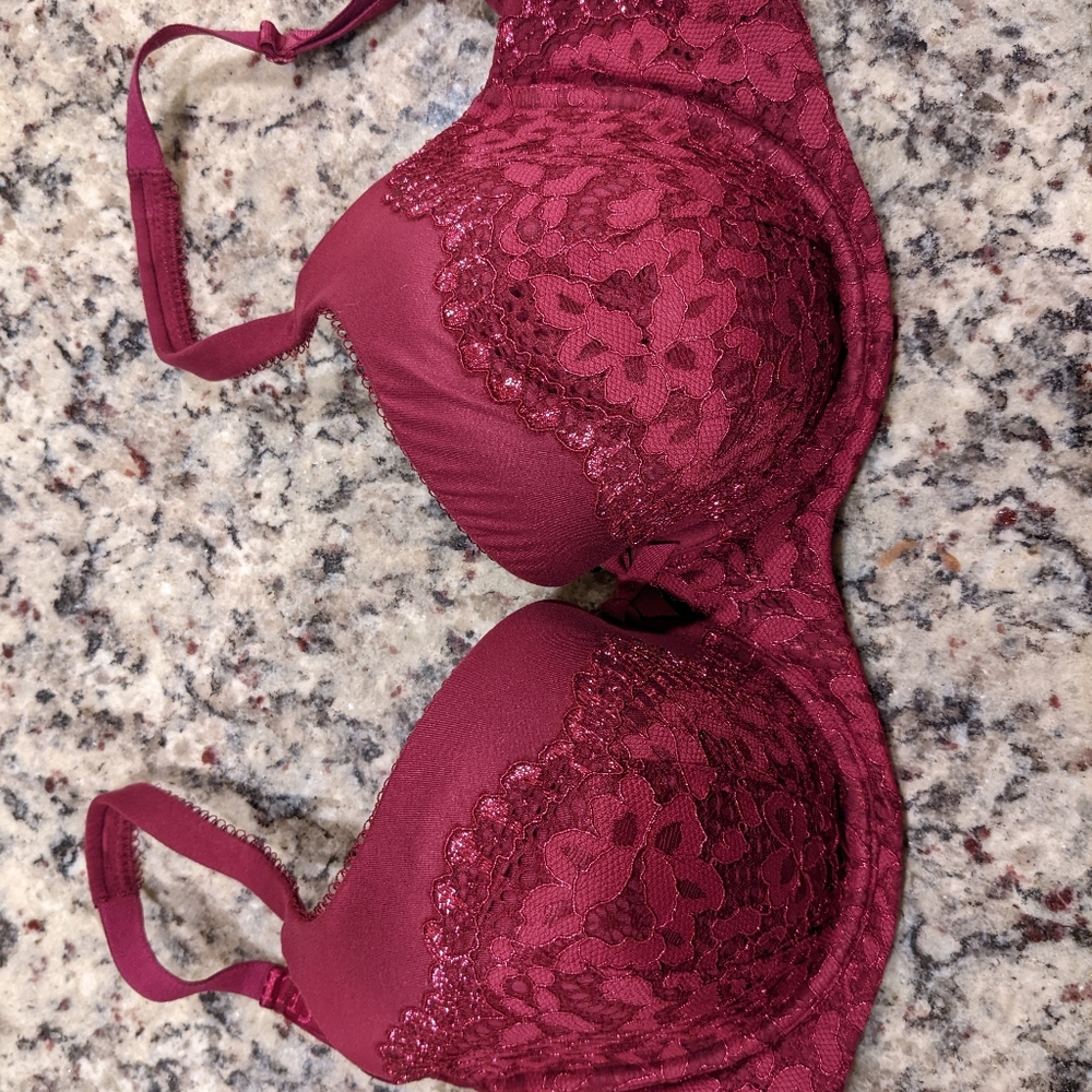 Victoria Secret Bra 34DDD